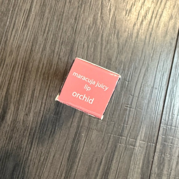 Makeup Bundle - Picture 7 of 13